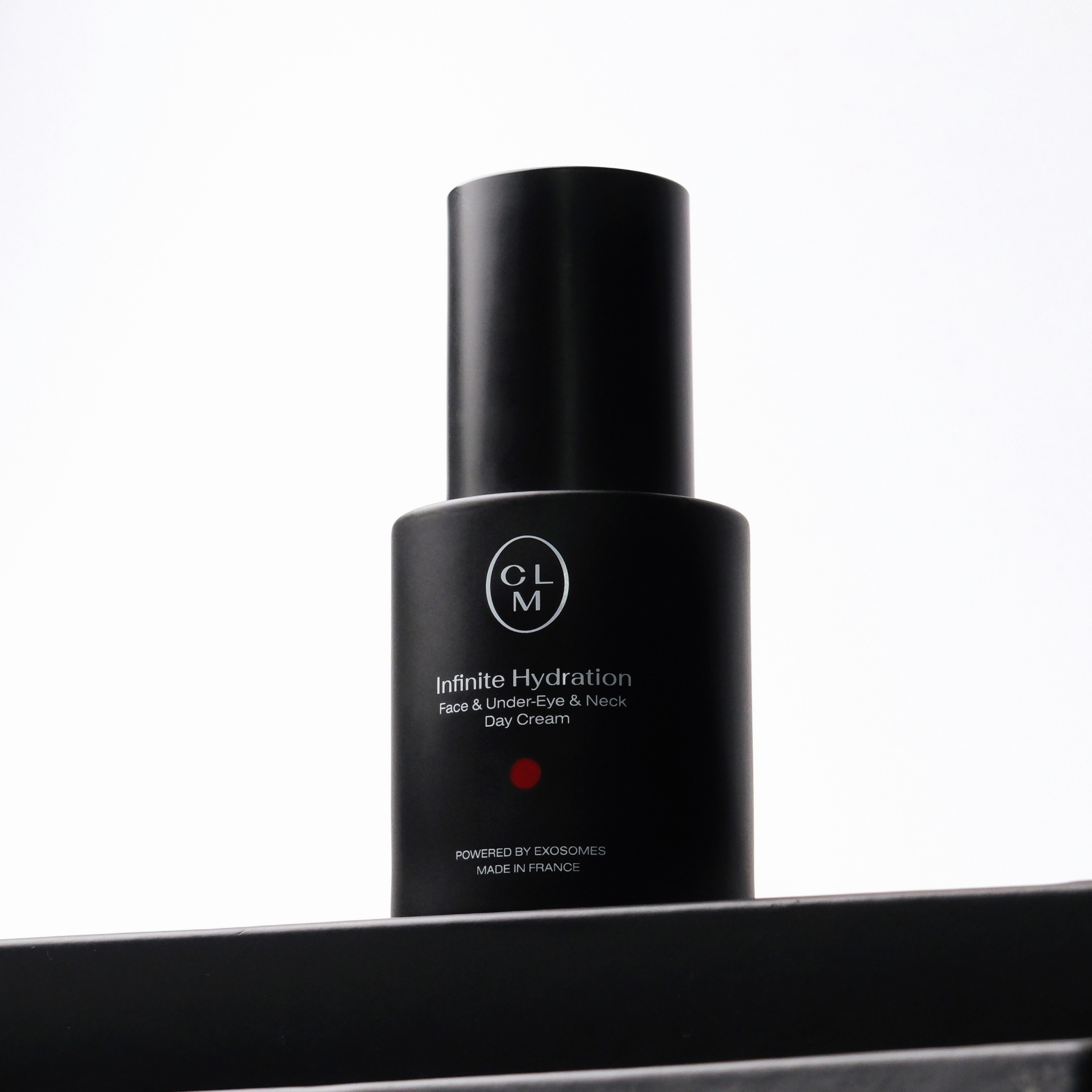 CLM Infinite Hydration veido, paakių ir kaklo kremo, gua sha ir maišelio rinkinys